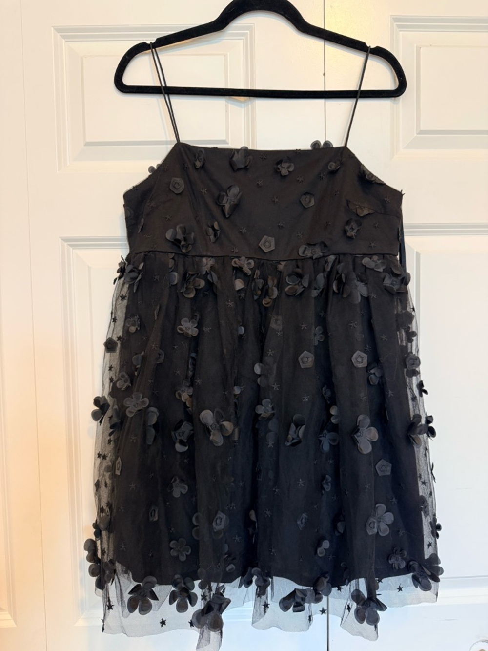 Trixxi Black Floral Appliqué Tulle Spaghetti-Strap Top